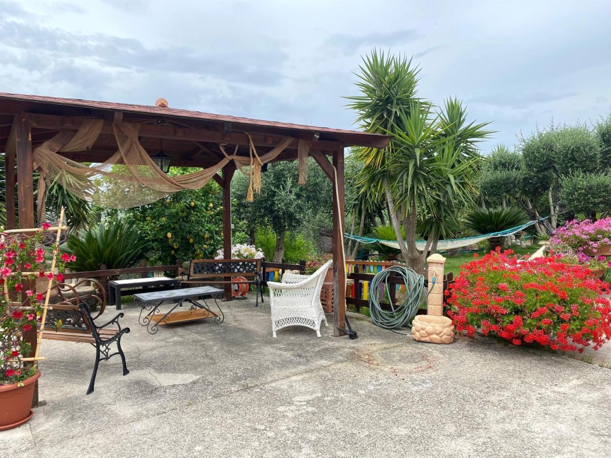 Chalet Del Girasole Castellabate Εξωτερικό φωτογραφία