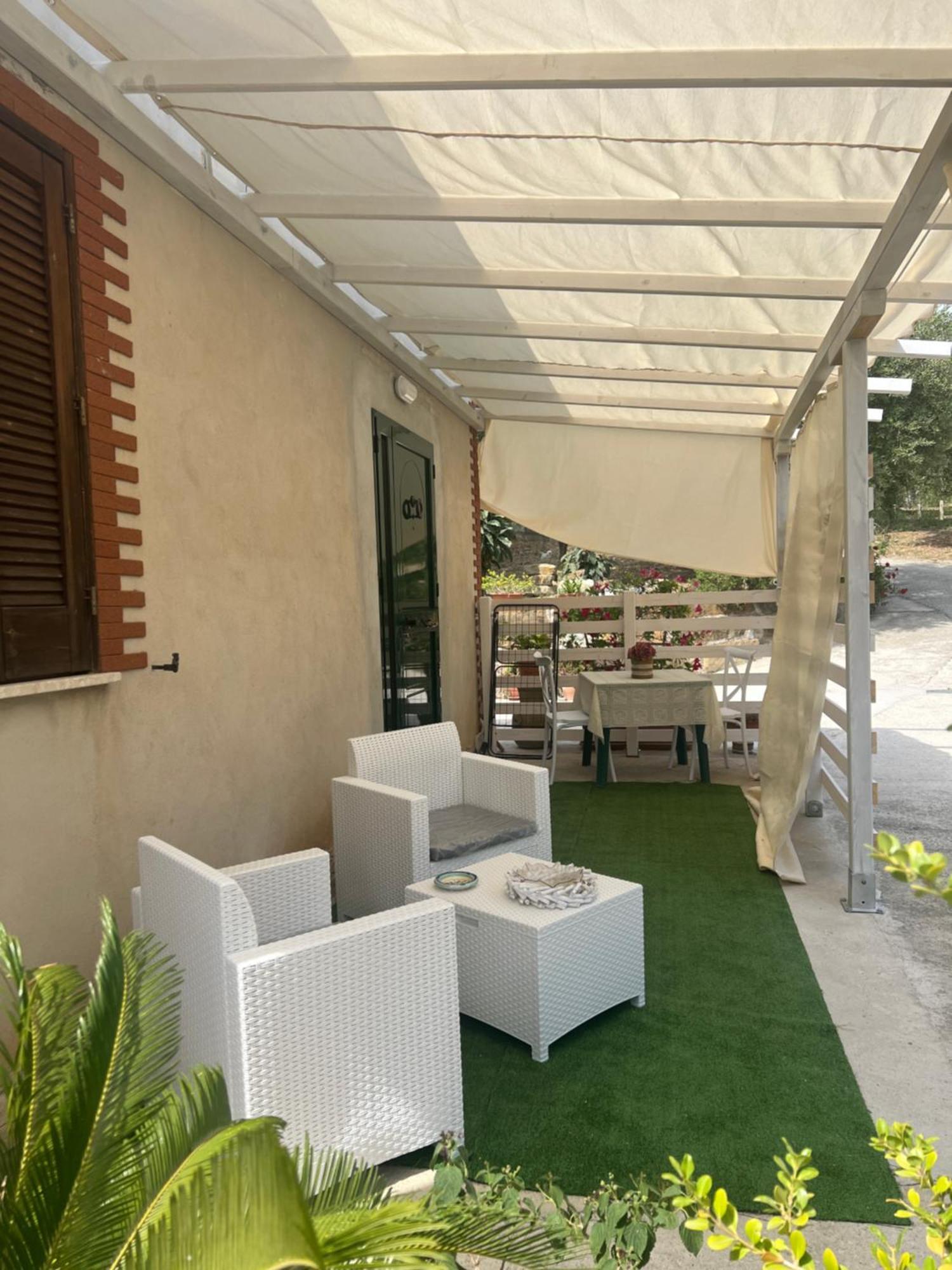 Chalet Del Girasole Castellabate Εξωτερικό φωτογραφία